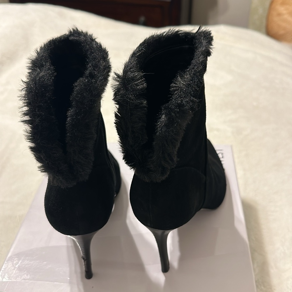 Nine West Womens Fhani Black Suede Ankle Boots Shoes 7 Medium - Picture 3 of 7